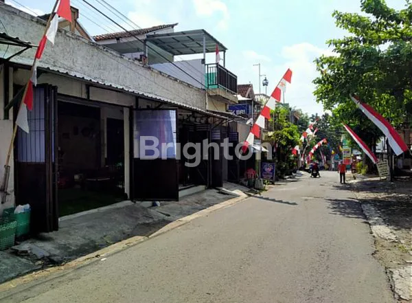 image RUMAH PINGGIR JALAN BESAR COCOK UNTUK USAHA DI MOJOSONGO (2)