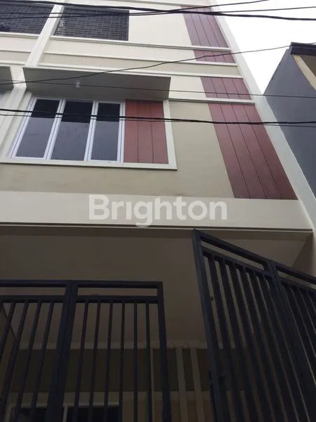 image HUNIAN BARU MINIMALIS 3 LANTAI, LT. 46M², SHM, STRATEGIS TANJUNG DUREN JAKARTA BARAT (1)