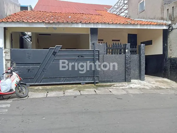 image JUAL RUMAH KONTRAKAN 4 UNIT KAMPUNG MELAYU KECIL (1)