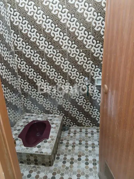 image JUAL RUMAH KONTRAKAN 4 UNIT KAMPUNG MELAYU KECIL (5)