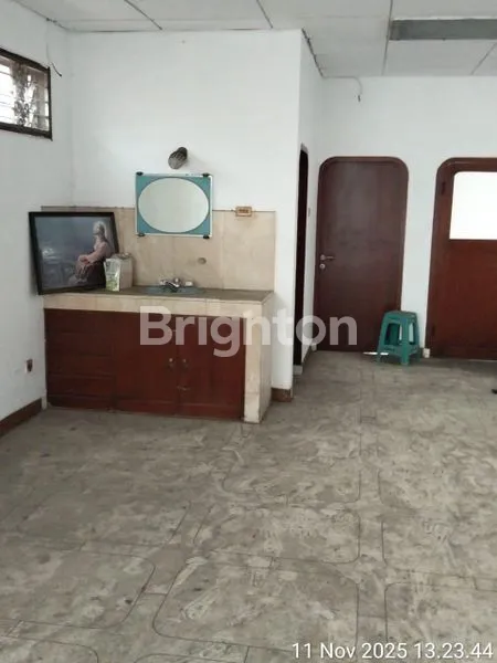 image RUMAH 2 LANTAI LUAS BISA UNTUK INVESTASI JL KAMBOJA JAKARTA BARAT (3)