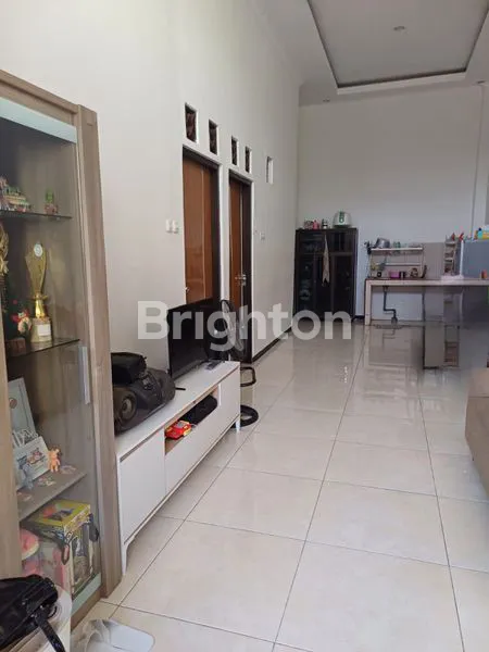 image RUMAH NEW GRESS DENGAN LEBAR 6 DEKAT RAYA MERR, MEDOKAN, WONOREJO, TOL WARU-JUANDA (3)