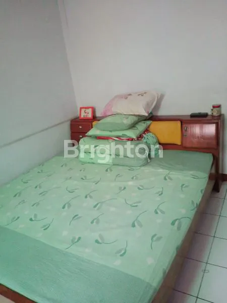 image RUMAH 3 LANTAI DI JELAMBAR, LT 56M² HARGA NEGO (4)