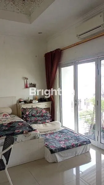 image RUMAH MEWAH 2 LANTAI FULL FURNISHED DI CLUSTER DEPOK (3)