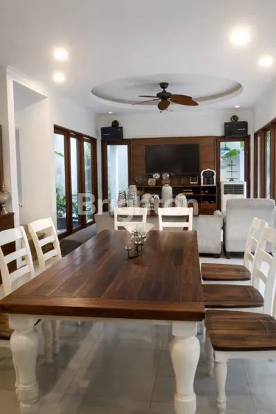 image RUMAH MEWAH BSD HADAP TIMUR LT 252M² DEKAT JORR (1)