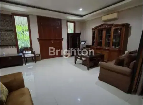 image RUMAH MEWAH TANAH 500 M² — BINTARO JAKSEL || TATA RUANG LUAS || IDEAL UNTUK HUNIAN JANGKA PANJANG || POTENSI INVESTASI TERJAGA (2)