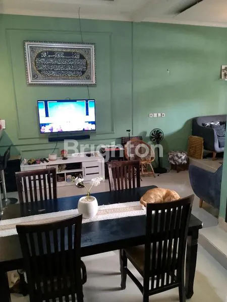 image RUMAH DI DAERAH PEKAYON PASAR REBO, JAKARTA TIMUR, LT/LB: 119 M2/ 200 M2 (5)