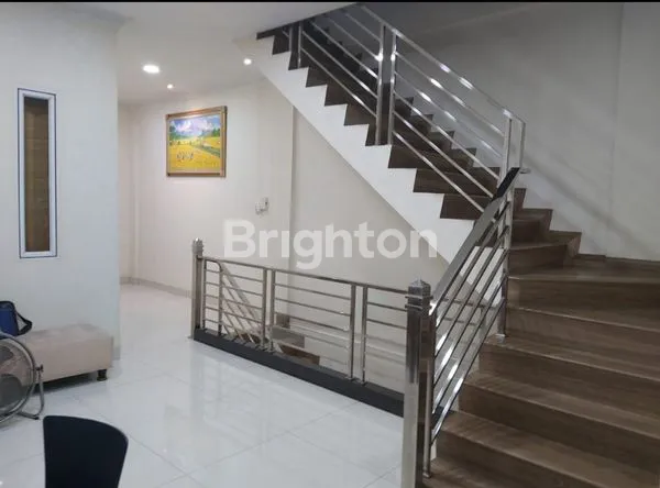 image RUKO GANDENG 3 1/2 TINGKAT (7)