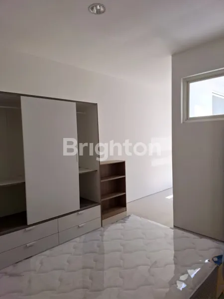 image DIJUAL RUMAH 2 LANTAI DE CASA RESIDENCE LAKARSANTRI – SIAP HUNI (5)