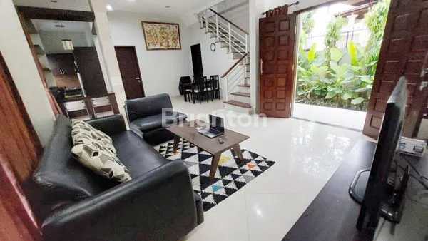 image RUMAH FULL FURNISHED SIAP HUNI LUAS  & NYAMAN COCOK UNTUK KELUARGA & EKSPATRIAT (2)