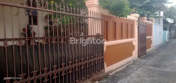 image RUMAH HOOK, LUAS DI PERUMAHAN BANGUN CIPTA SARANA, SIAP HUNI DI KELAPA GADING, JAKARTA UTARA\\N (1)