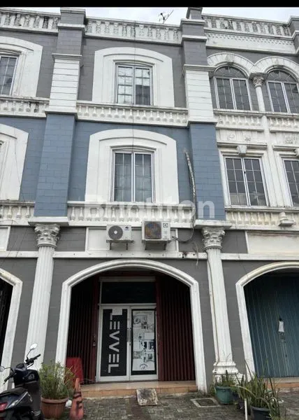 image RUKO BOLSENA BSD, 3 LANTAI, LOKASI STRATEGIS (1)