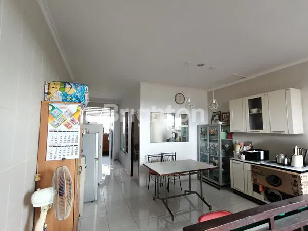 image RUKO 3 LANTAI DI RAYA PEMOGAN, DENPASAR SELATAN | LOKASI STRATEGIS | AKSES JALAN LEBAR (2)