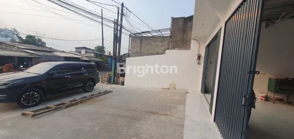 image BANGUNAN  SIAP USAHA  LOKASI STRATEGIS TEPI JALAN -  KARAWACI (5)