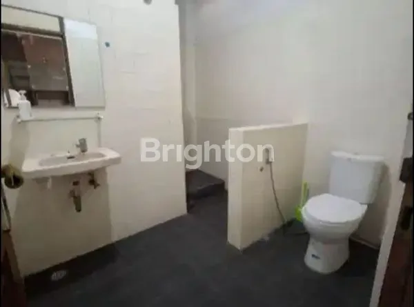 image RUMAH EKSKLUSIF 1 LANTAI DI ATAS TANAH 453 M² – KAWASAN PRIME BINTARO || HARGA DI BAWAH NJOP (4)