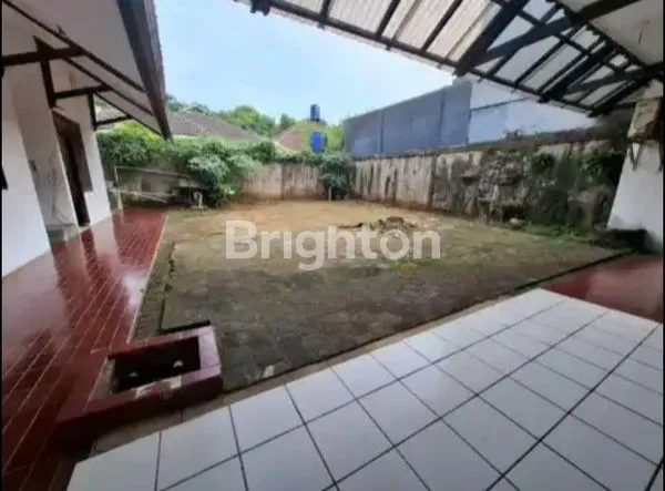 image RUMAH EKSKLUSIF 1 LANTAI DI ATAS TANAH 453 M² – KAWASAN PRIME BINTARO || HARGA DI BAWAH NJOP (6)