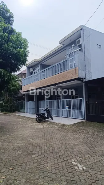 image DIJUAL RUMAH 2 LANTAI DI GRAHA CINERE – DEPOK (1)