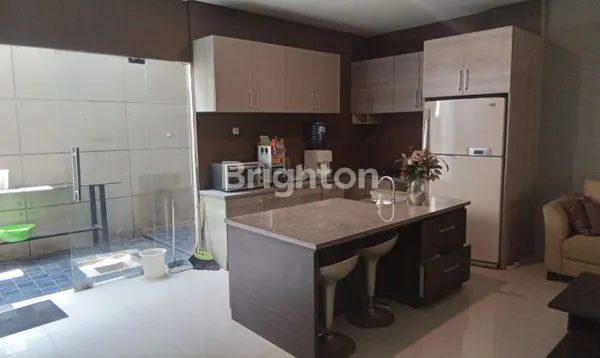 image RUMAH 3 LANTAI, DALAM CLUSTER RAFFLES HILL CIBUBUR, STRATEGIS 900 METER KE TOL CIBUBUR DAN JATIKARYA, SEBERANG TSM MALL (5)