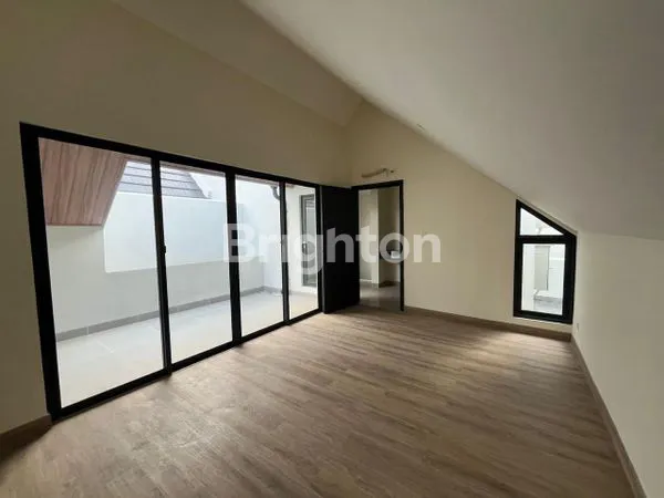 image RUMAH MODERN LEONORA GADING SERPONG SIAP HUNJ (5)