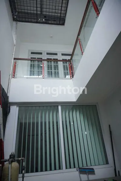 image RUMAH MEWAH HOOK FULLY FURNISHED DI RAFFLES HILLS (6)