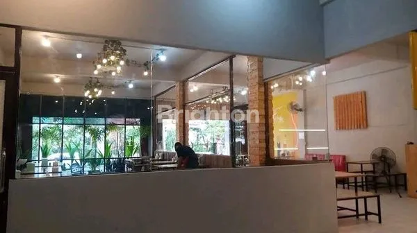 image RUKO GANDENG STRATEGIS JALAN RIAU DEKAT MAL CIPUTRA (5)