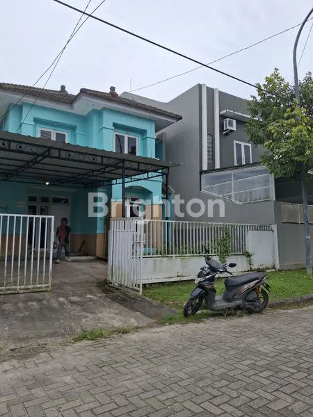 image DIJUAL RUMAH TENGAH KOTA LOKASI DALAM PERUMAHAN REGENCY AMAN NYAMAN HARGA NEGO (1)