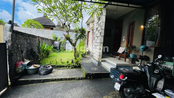 image DI JUAL RUMAH LANTAI 1 MINIMALIS (1)