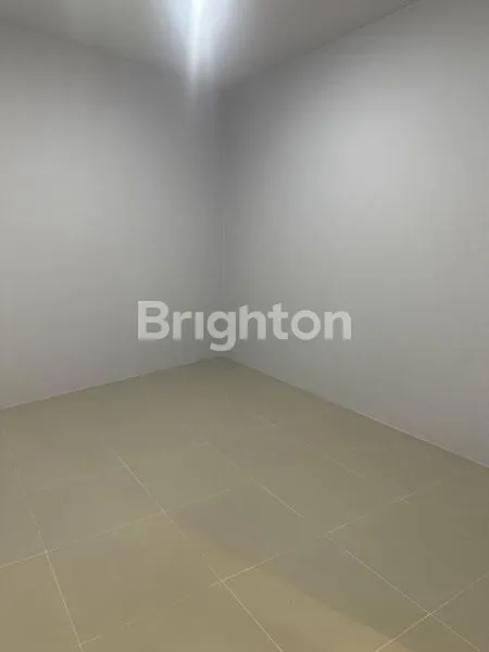 image RUMAH FREZA HOUSE BSD TANGERANG 55 M2 / 100 M2 , 3 KT /2 KM , OVER KREDIT 700 JT (6)