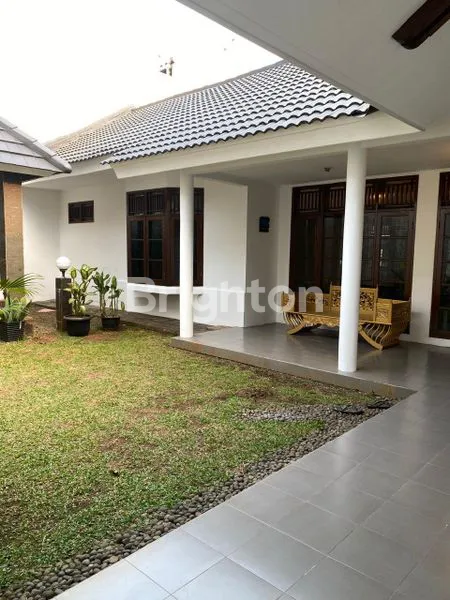 image DIJUAL NEGO RUMAH MEWAH FULL RENOVASI,SEMI-FURNISH – JAKA PERMAI, BEKASI (6)