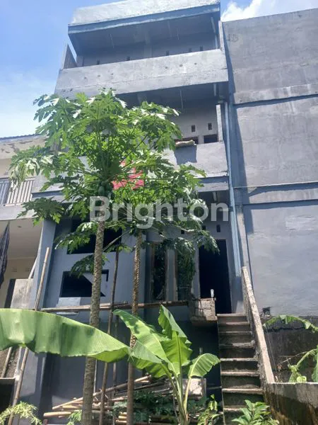 image DIJUAL CEPAT – RUMAH MEWAH 3 LANTAI + BASEMENT DI TABANAN LOKASI PREMIUM WIRA ASRI – STRATEGIS & DEKAT PUSAT KOTA TABANAN (2)