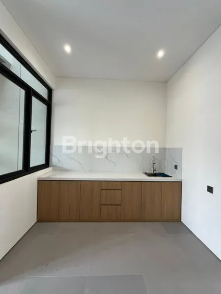 image DIJUAL RUMAH DI KLAMPIS SEMOLO TIMUR DEKAT GALAXY MALL DAN MERR (5)