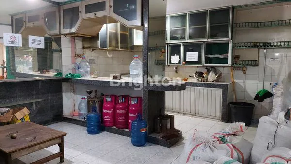 image RUMAH JEMBATAN GAMBANG 2 13,5X10 SEMIFURNISH 4 LANTAI SHM TIMUR (4)