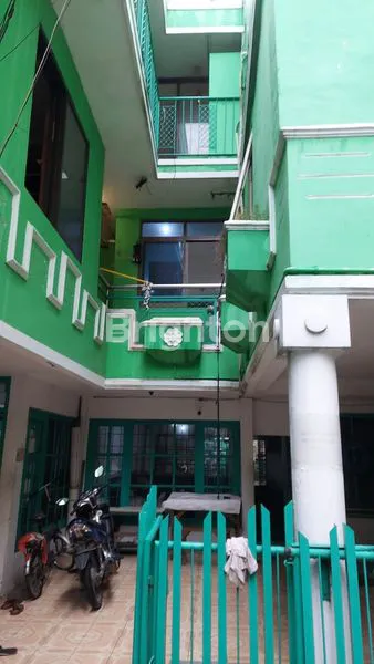 image RUMAH JEMBATAN GAMBANG 2 13,5X10 SEMIFURNISH 4 LANTAI SHM TIMUR (3)