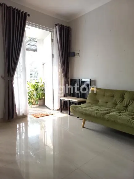 image 2 LANTAI FULL FURNISHED DI CITRALAND CIBUBUR (1)