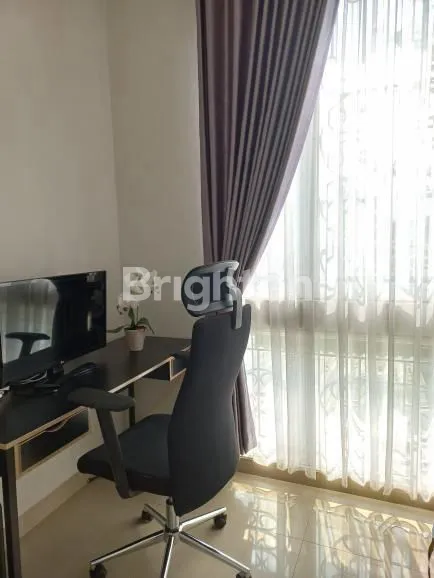 image 2 LANTAI FULL FURNISHED DI CITRALAND CIBUBUR (2)