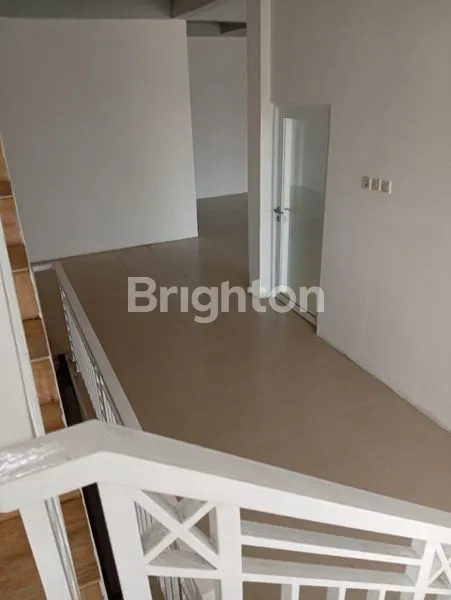 image RUMAH 2½LT SIAP HUNI DI AMPERA II PS MINGGU JAKARTA SELATAN (6)