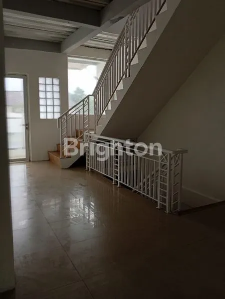 image RUMAH 2½LT SIAP HUNI DI AMPERA II PS MINGGU JAKARTA SELATAN (5)