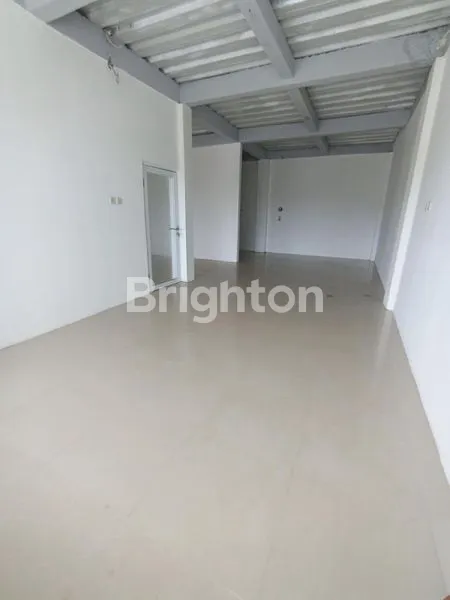 image RUMAH 2½LT SIAP HUNI DI AMPERA II PS MINGGU JAKARTA SELATAN (7)