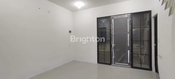 image BUTUH JUAL CEPAT\' RUMAH BARU 2 LANTAI R AGENCY ONE SELANGKAH PAKUWON CITY (3)