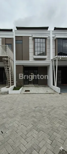image BUTUH JUAL CEPAT\' RUMAH BARU 2 LANTAI R AGENCY ONE SELANGKAH PAKUWON CITY (1)