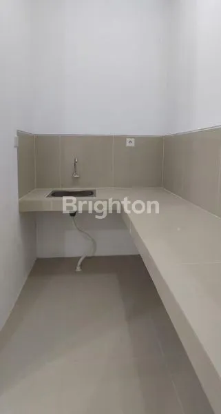 image BUTUH JUAL CEPAT\' RUMAH BARU 2 LANTAI R AGENCY ONE SELANGKAH PAKUWON CITY (7)