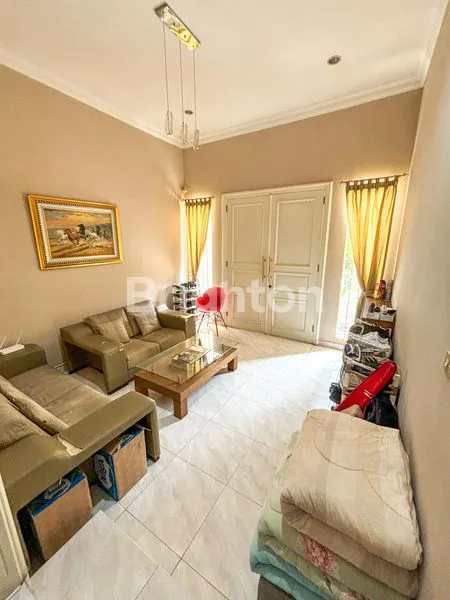 image RUMAH CANTIK HIGH CEILING WALET INDAH (4)