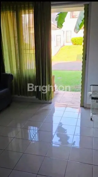 image RUMAH HOOK 2 LANTAI LT 221 M² DI KOTA WISATA (6)