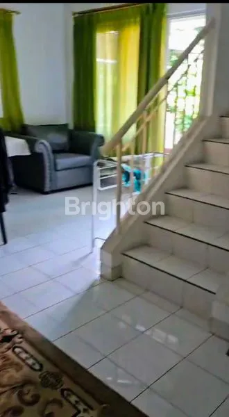 image RUMAH HOOK 2 LANTAI LT 221 M² DI KOTA WISATA (4)