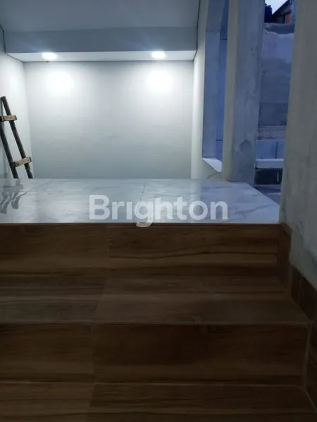 image RUMAH 2 LANTAI SIAP HUNI DI JL. IMPRES CILEDUG (3)