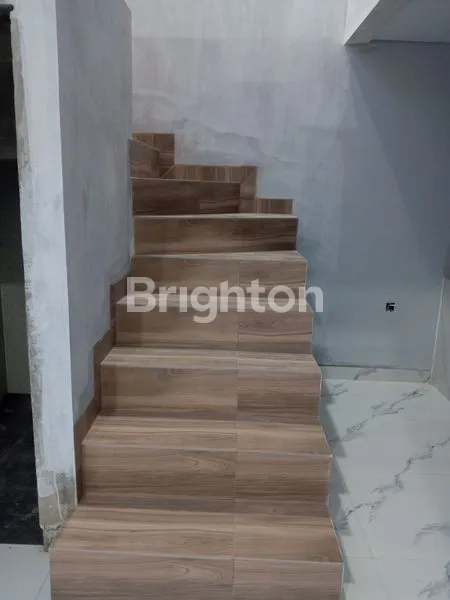 image RUMAH 2 LANTAI SIAP HUNI DI JL. IMPRES CILEDUG (6)