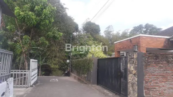 image TANAH LUAS 701M² + RUMAH, STRATEGIS DI MLATI (8)