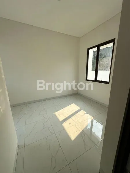 image DIJUAL RUMAH BARU RAPIH 2 LT DI CITRA RAYA TANGERANG. (2)