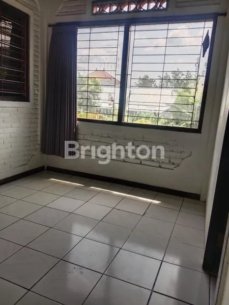 image DISEWAKAN RUMAH STRATEGIS 123 M², SHM, LOKASI  NYAMAN & STRATEGIS (6)