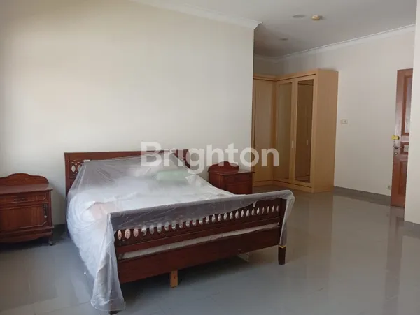 image RUMAH MEWAH DENGAN PRIVATE POOL DI METRO ALAM PONDOK INDAH – LT 300 M², JAKARTA SELATAN (5)